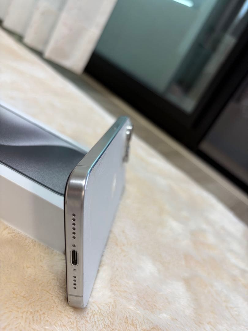 iPhone15 Pro Max 256GB【背面ガラス割り】