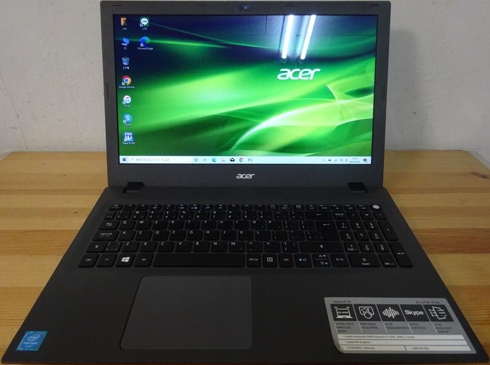 ACER ノートパソコン Aspire E5-573T/中古特価良品