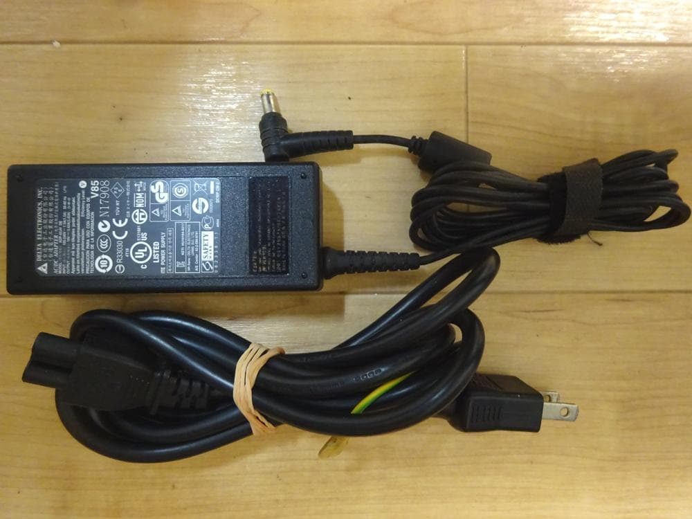 ACER ノートパソコン Aspire E5-573T/中古特価良品