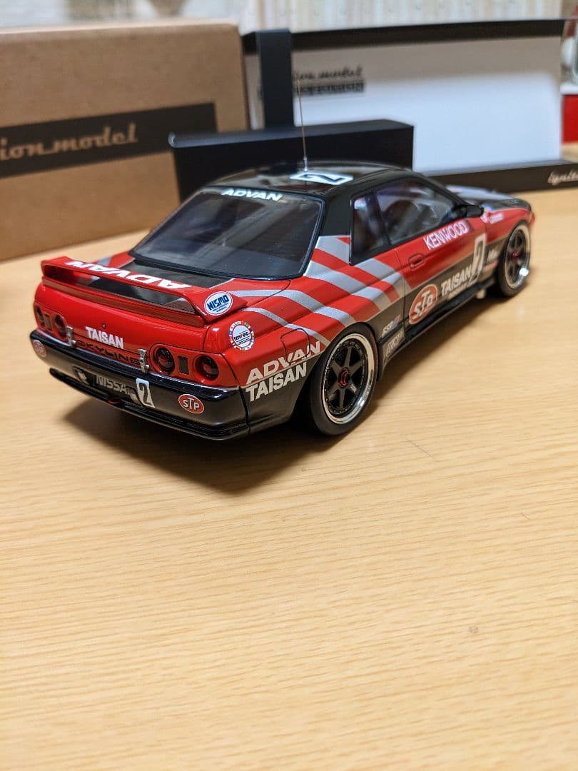 イグニッションモデル1/18　STP タイサン GT-R 1992 JTC