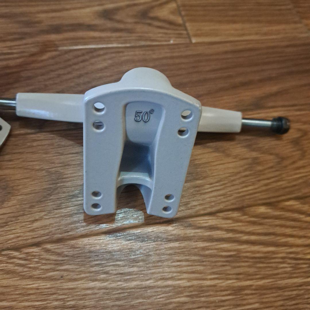 BEAR スケートボードトラック 2個セット ランドヤッツ