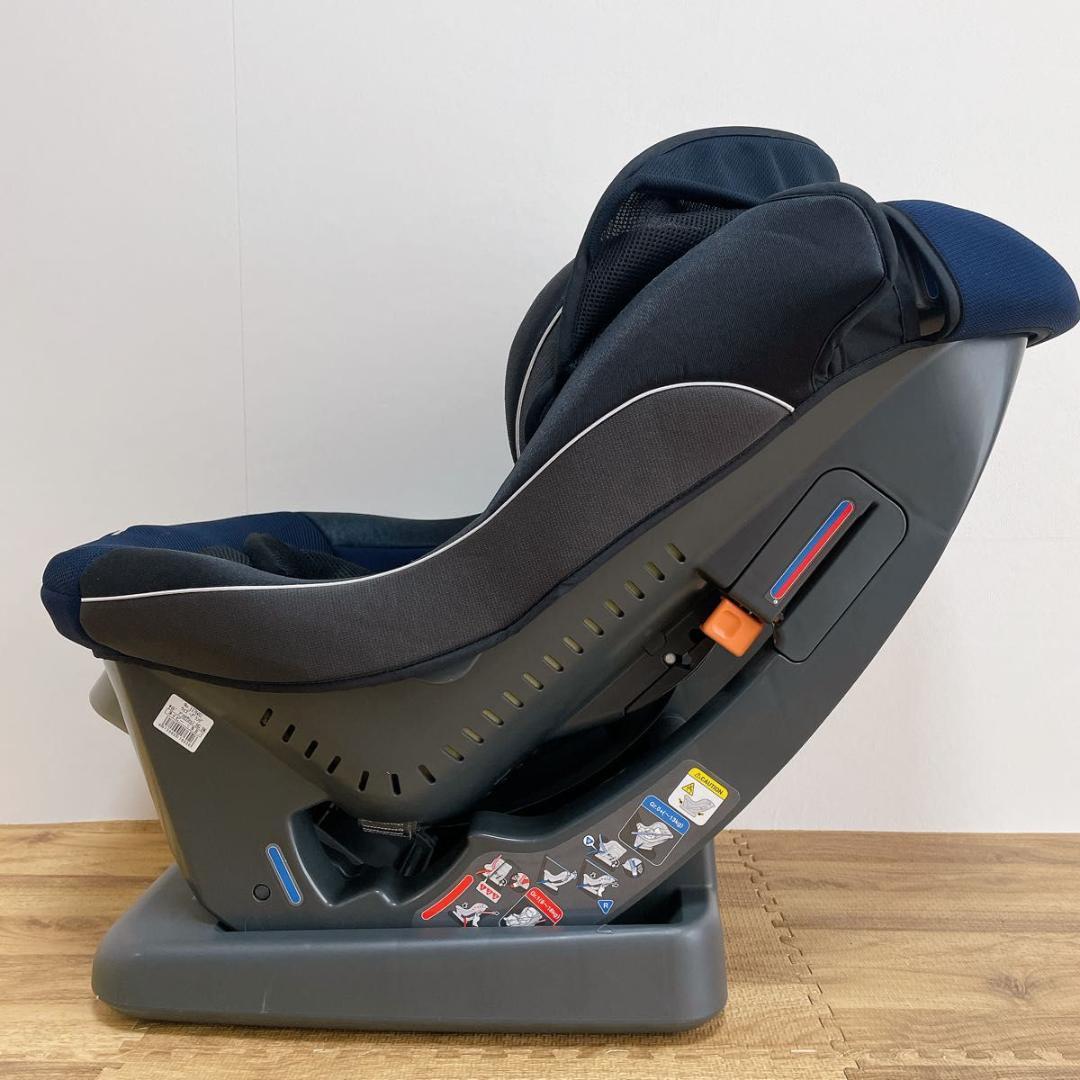 美品】コンビ　ウィゴーグランデ サイドプロテクション ネイビー　チャイルドシート