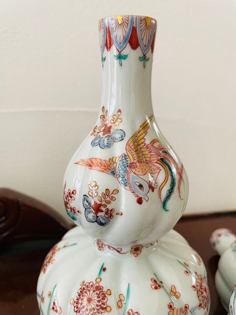 色絵瓢箪形柿右衛門様式　花鳥文徳利