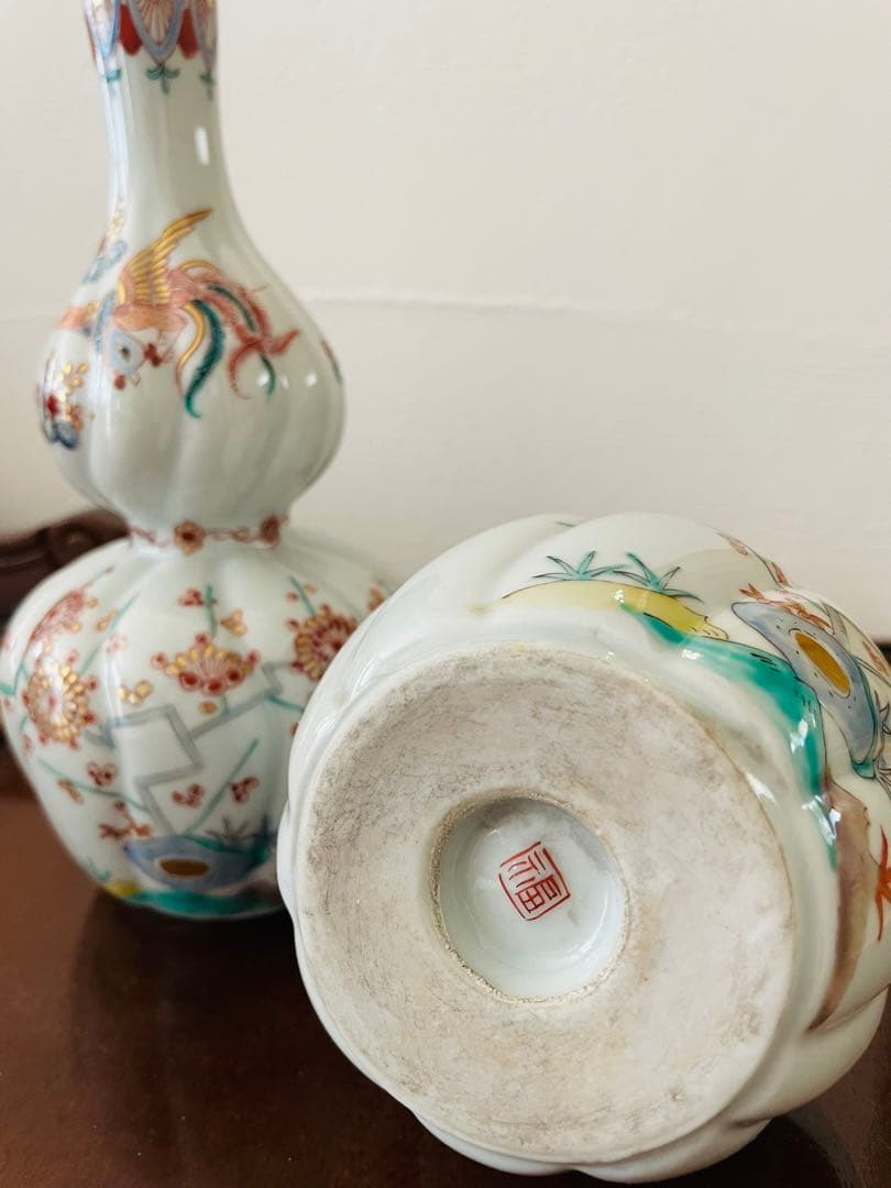 色絵瓢箪形柿右衛門様式　花鳥文徳利