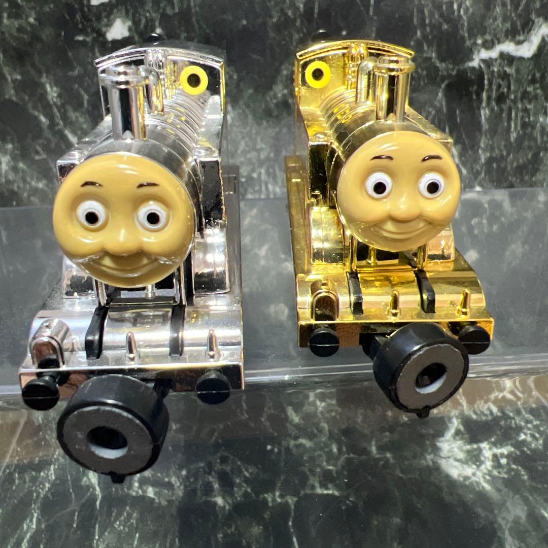 トーマスエンジンコレクション　ゴールド　シルバーメタリック　非売品