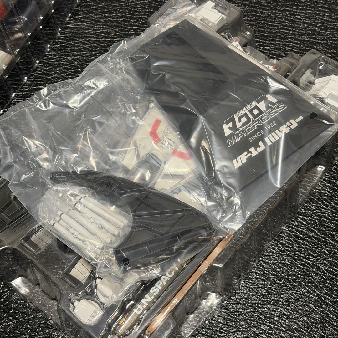 超合金 VF-1J バルキリー マクロス 魂ネイションストア限定 & アーマー