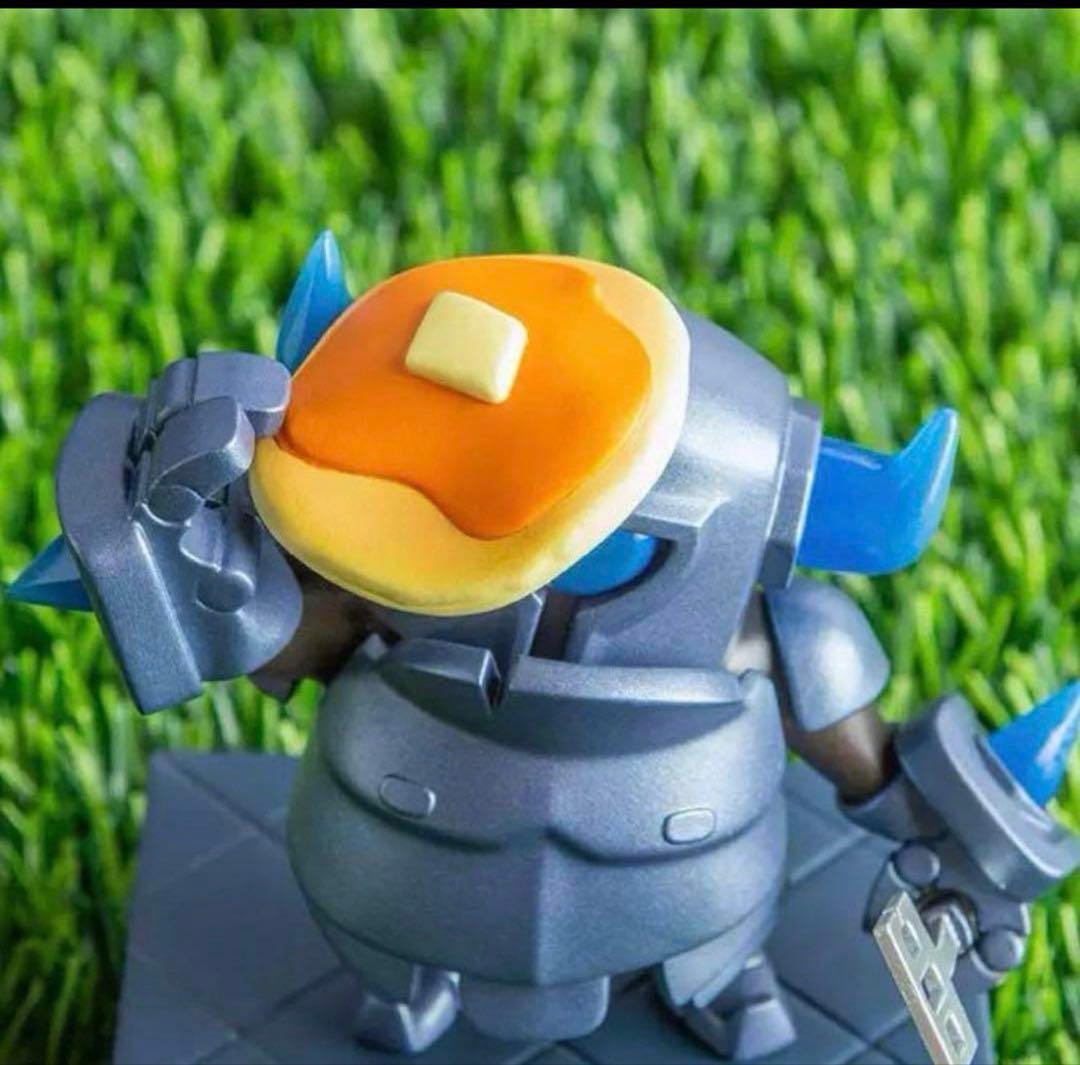 Mini Pekka フィギュア　クラロワ　Clash e