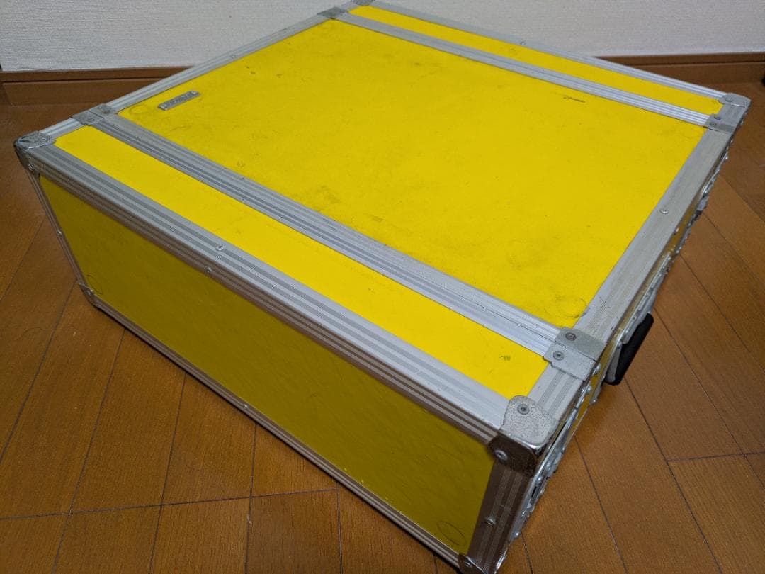 ARMOR（アルモア）の4Uラック