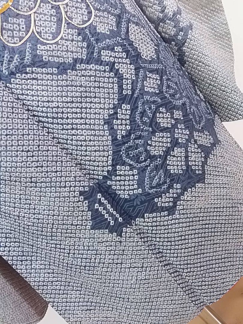 総絞り　振袖フルセット　袋帯　長襦袢　帯揚げ　帯締め絹のダイヤモンド　やや難あり