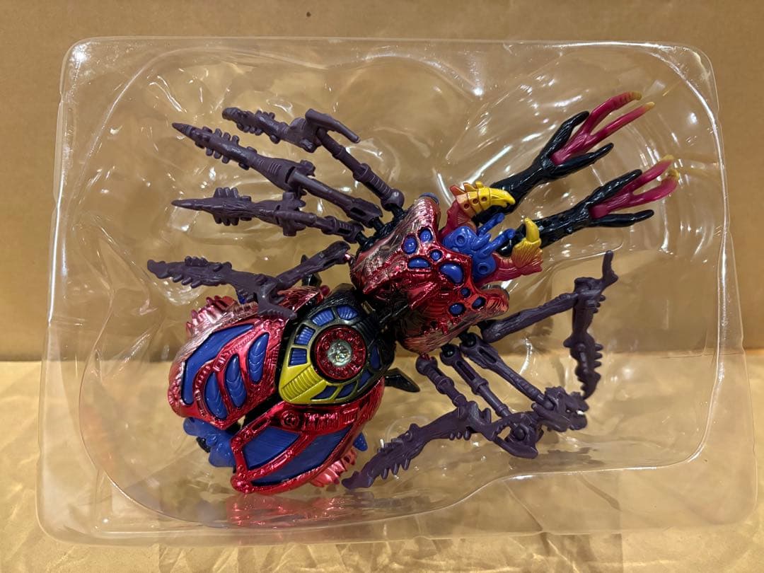 メタルスパワードコンボイ メタルスブラックウィドー　トランスフォーマー