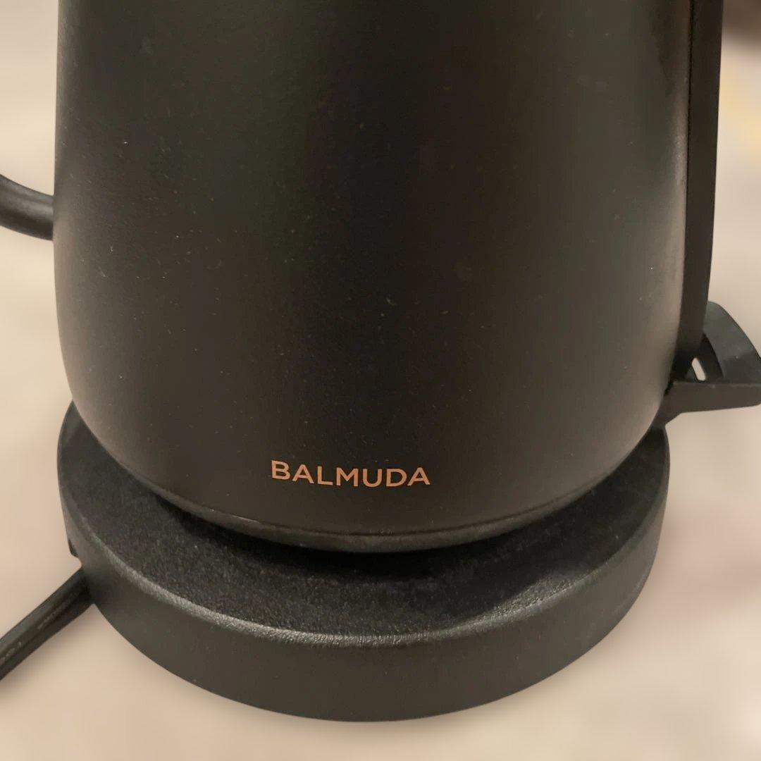 新品から40%割引！！ BALMUDA 電気ケトル ブラック 台座付き