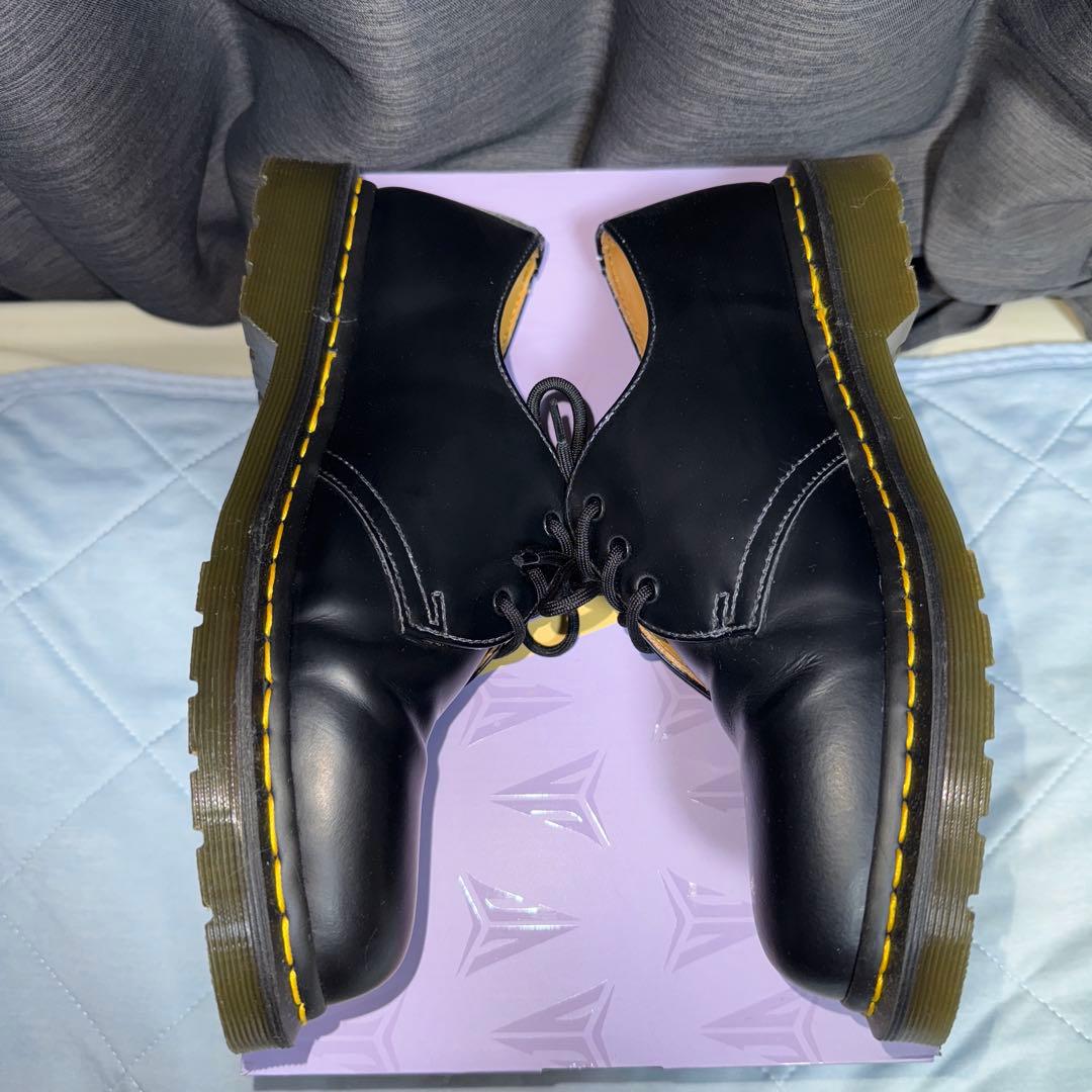 Dr. Martens 3ホール