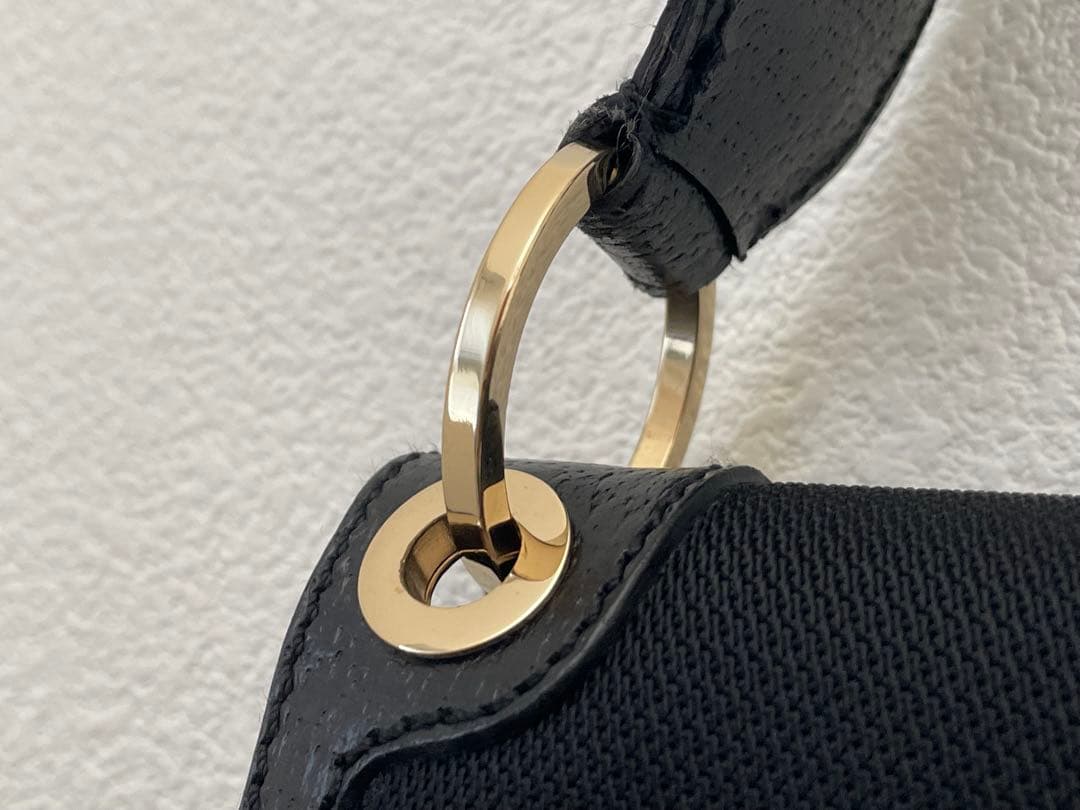 サルバトーレフェラガモ ブラック バッグ AU21-1864 美品　イタリア製