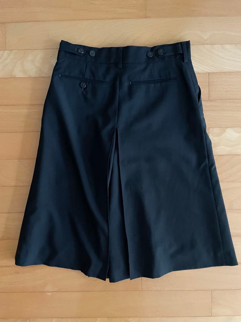 HIKE 黒 キャロットハーフパンツ