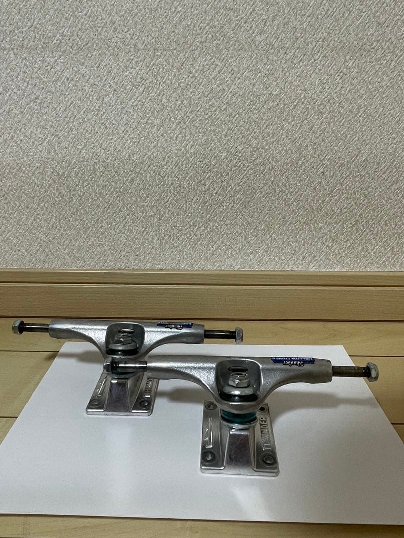 #＊＊様　サンダー　トラック　2個セット