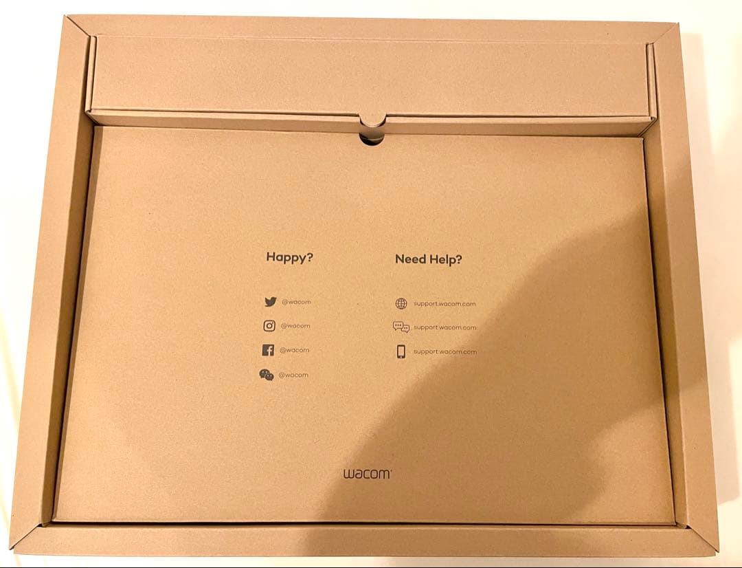 【未使用美品】ワコム 液タブ Cintiq 16 FHD DTK1660K1D