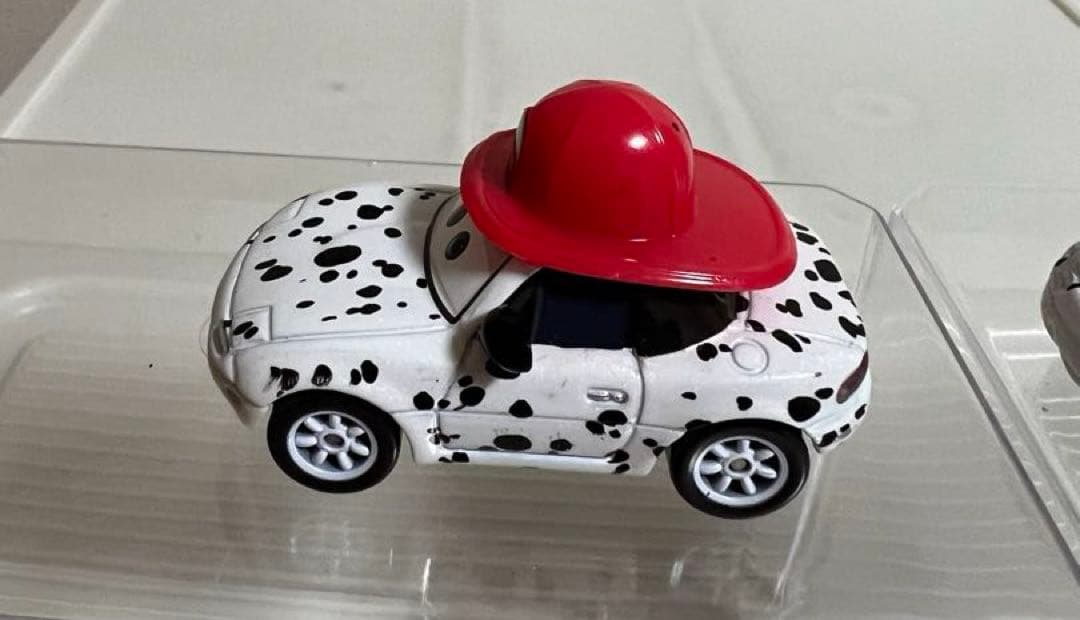 カーズ、マテル、ミニカー、赤い帽子