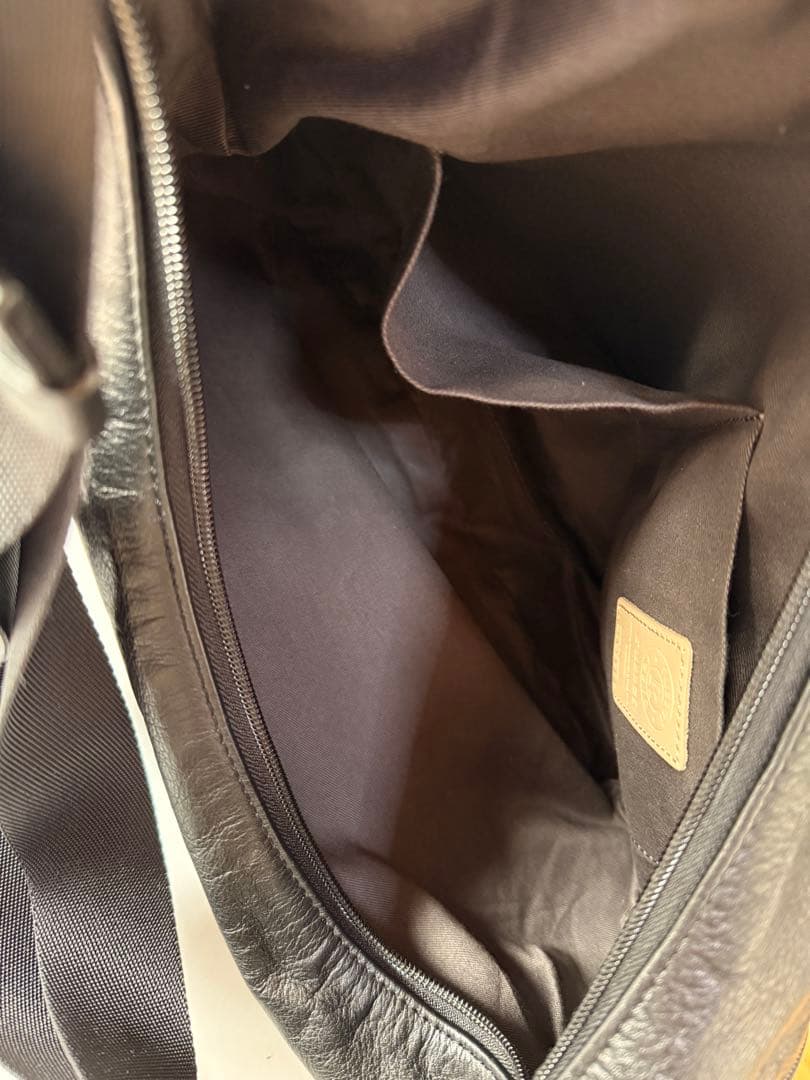 russet ソフトレザーラウンドビッグショルダーバッグ