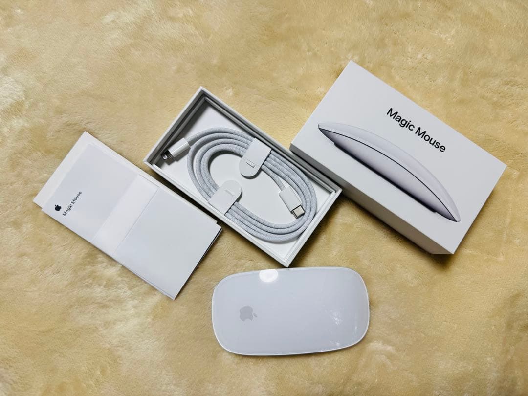 Magic Keyboard with Touch IDとMagic Mouse