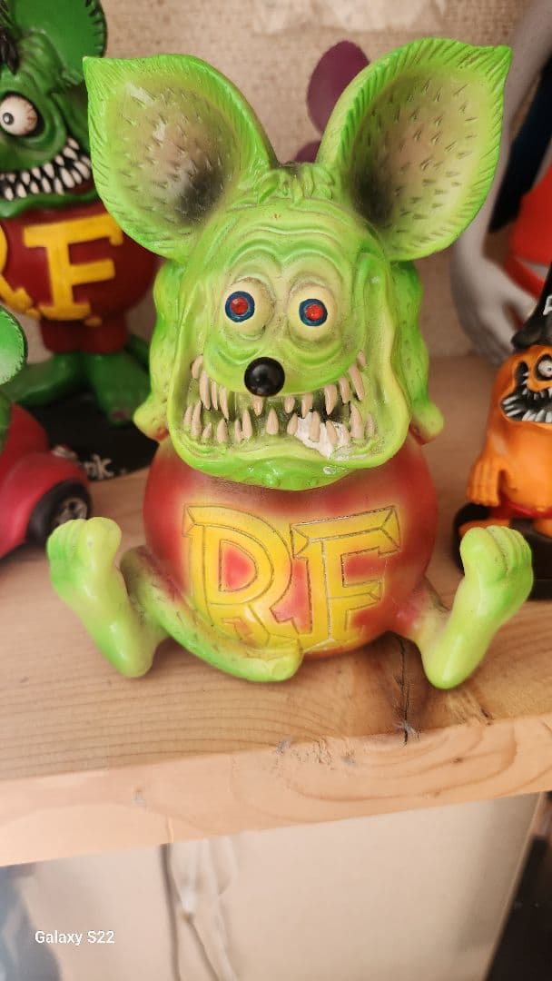 これは安い！ラットフィンク　フィギュア