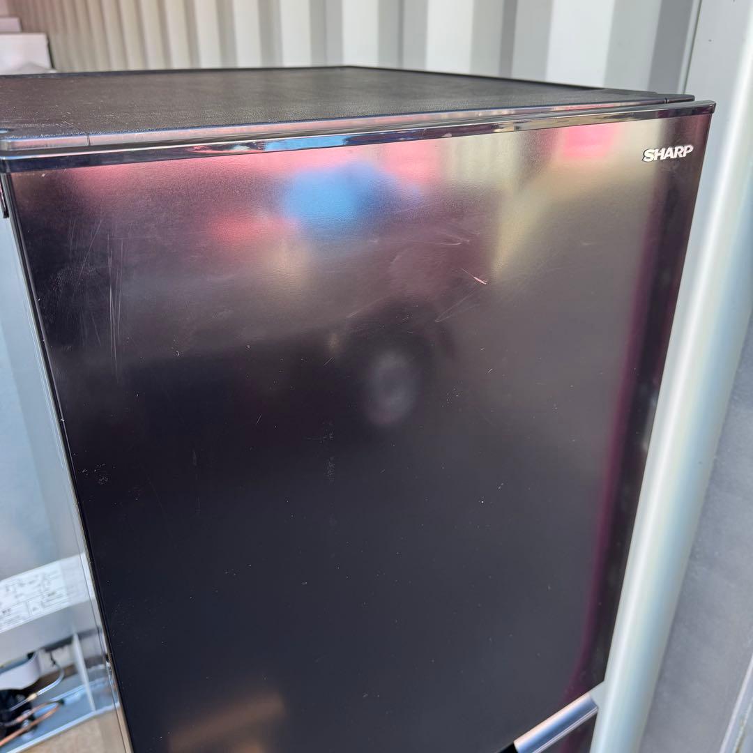 C7111★2022年製美品★シャープ　冷蔵庫　ブラック　黒　右.左開き　洗濯機