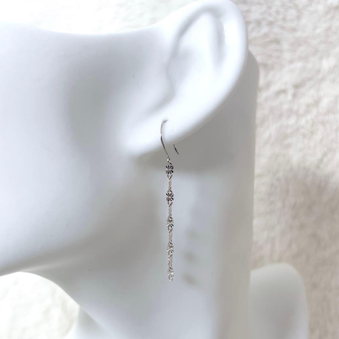 【可愛い】K18WG ロングピアス チェーン フラワーモチーフ ホワイトゴールド