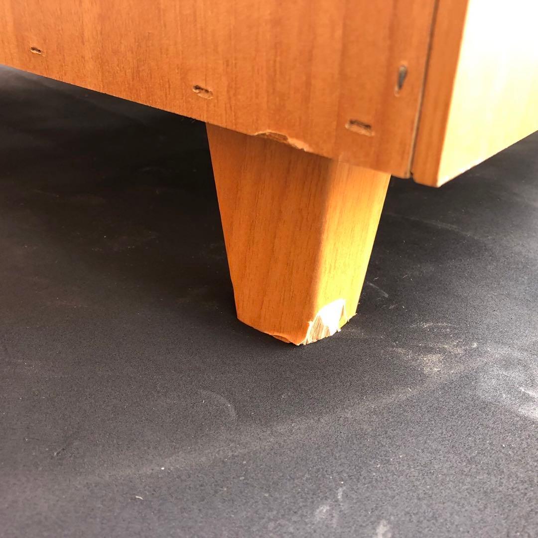 ナチュラルウッド 6段キャビネット ガラス窓付き