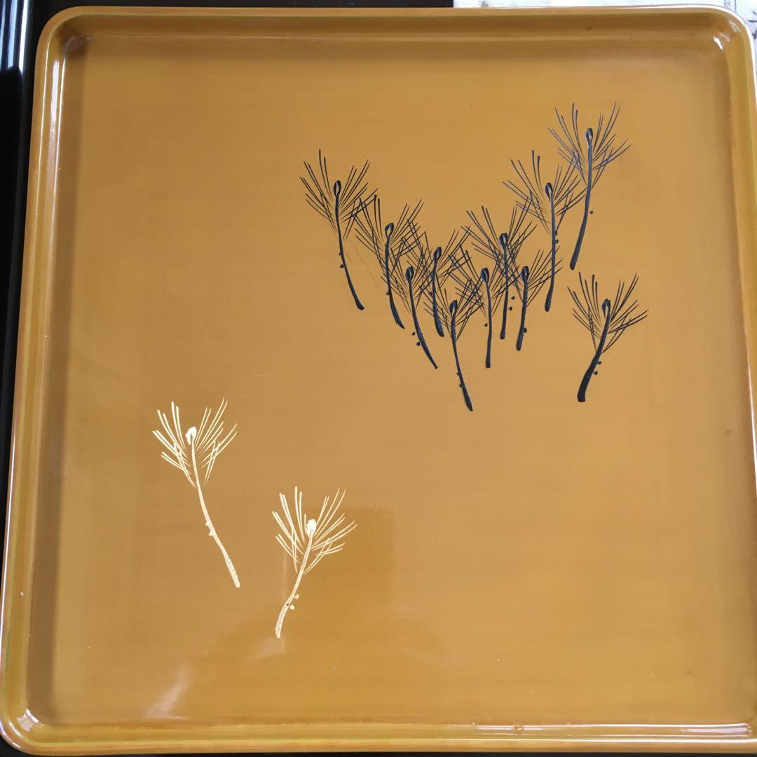 天然木製漆塗　輪島塗　黄漆塗沈金　角盆　芽松模様　本堅地漆器