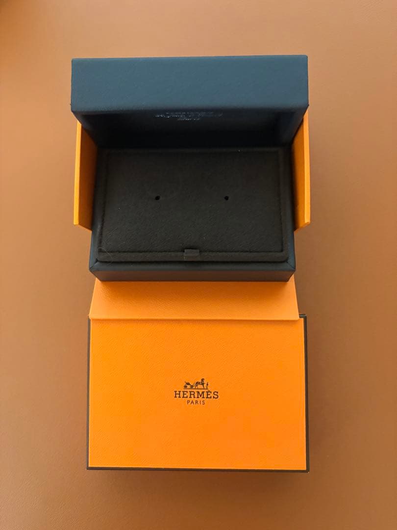 Hérmes ゴールドジュエリー空箱