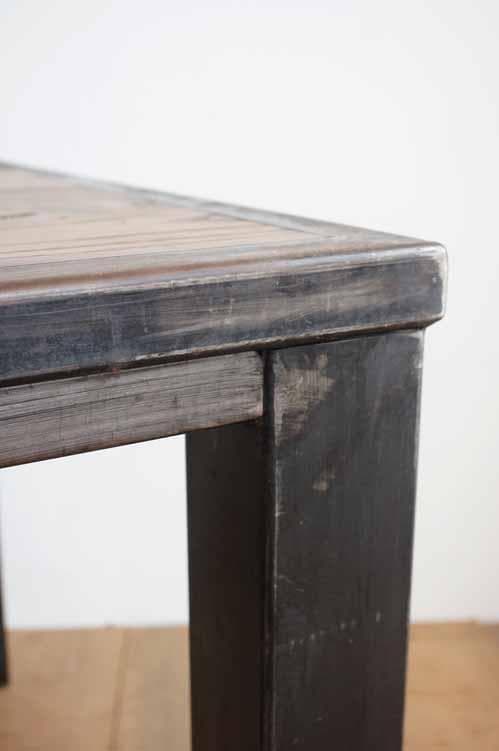 ヴィンテージ　アイアンウッドテーブル１ 51