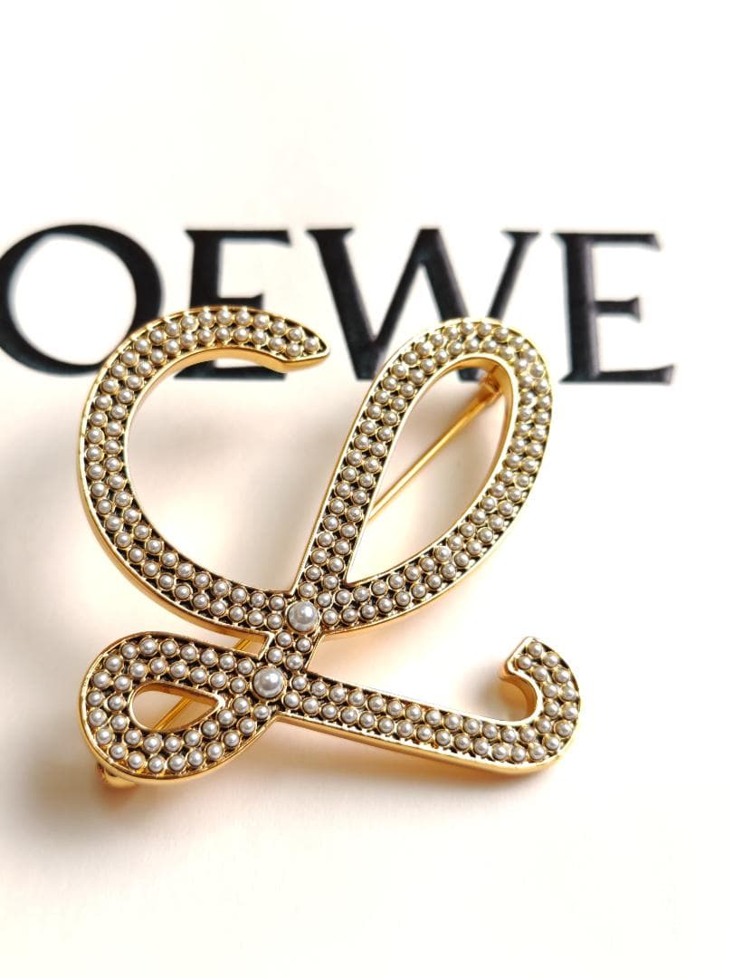 LOEWE ゴールド ブローチ パール装飾　美品
