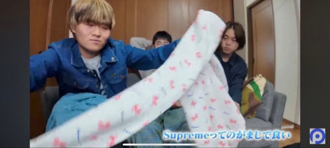 supreme サーマル　リボン　tシャツ ポーカーズ　つかさ着用　長袖