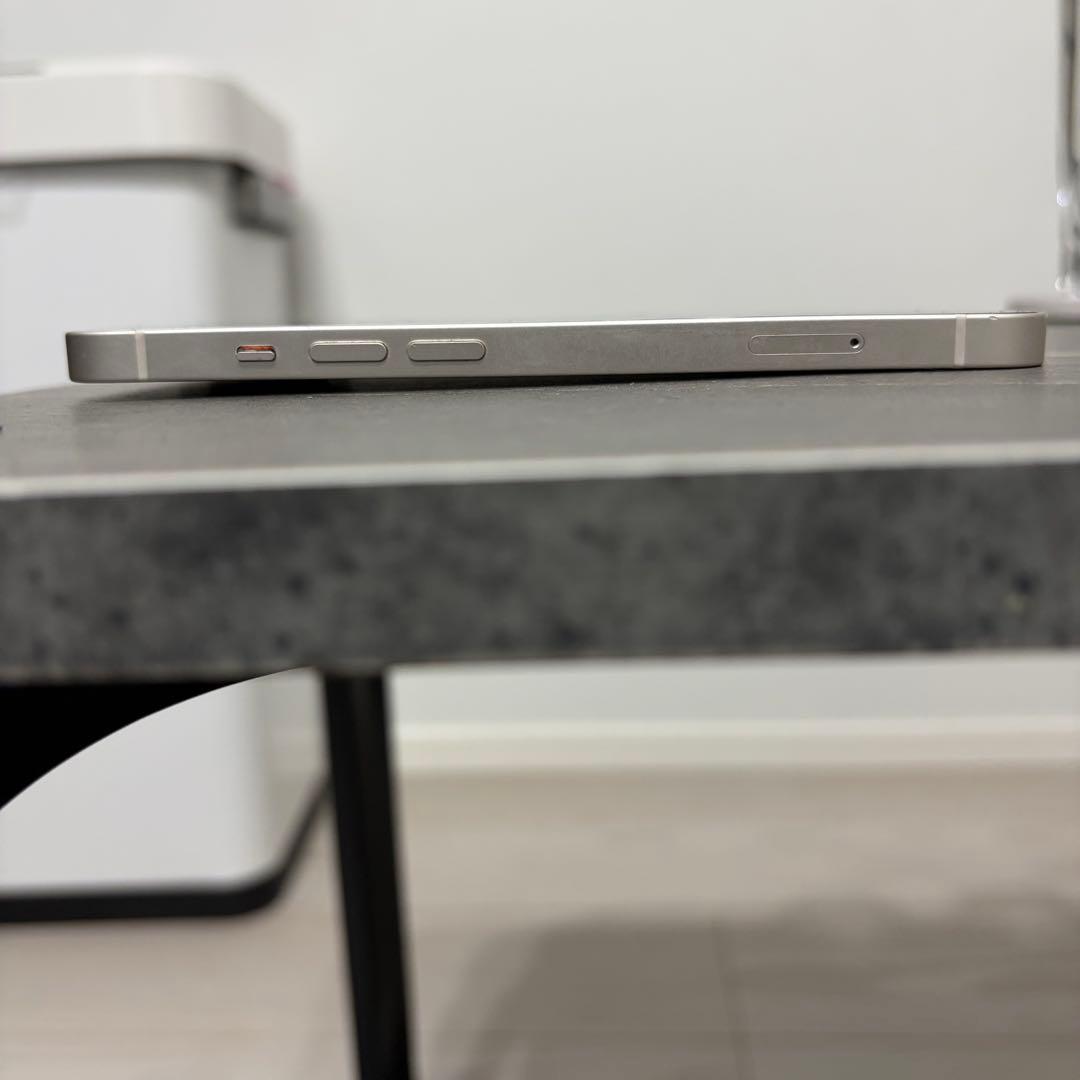 Apple iPhone13 128GB スターライト