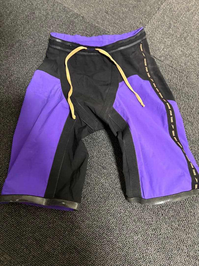 高速水着 スピード　ファストスキン　レーザーピュアヴァーラージャマー 22サイズ