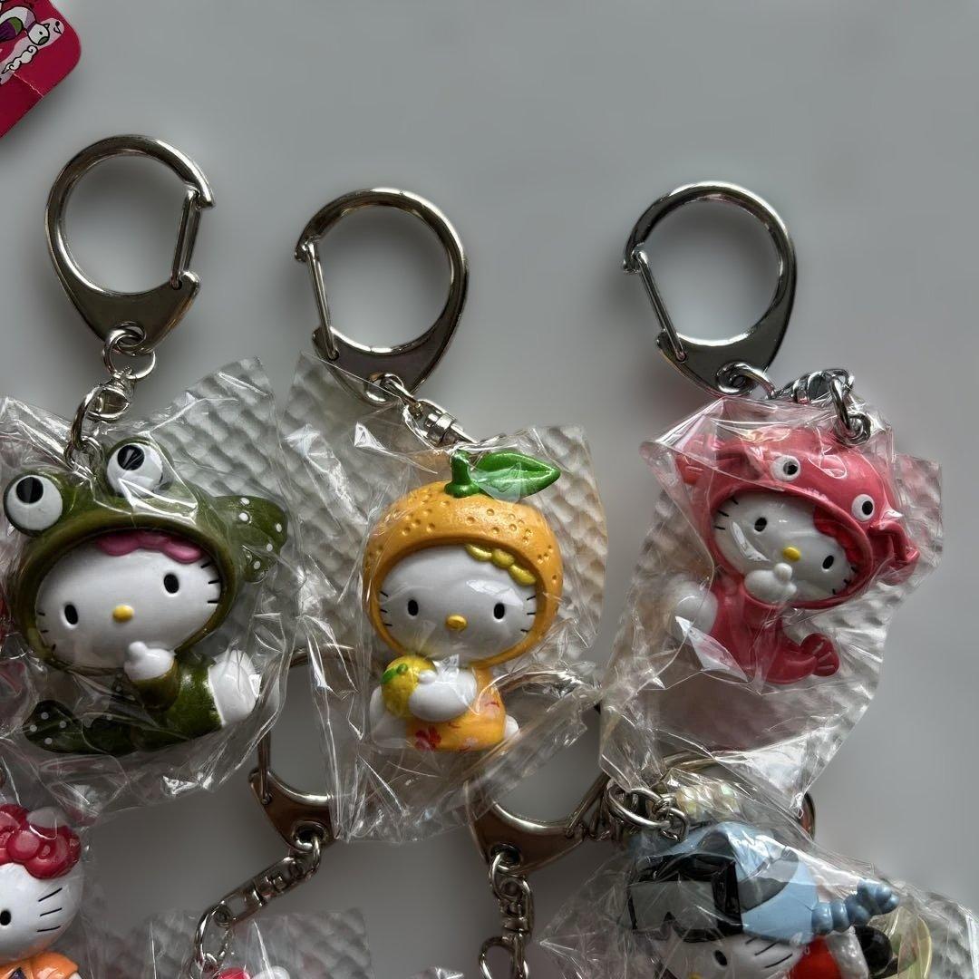 ご当地限定！レア！希少！ハローキティ キーホルダー10個セット