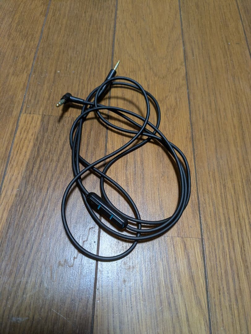 Bose ＱＣ２５ 有線ノイズキャンセリング機能付 ヘッドホン