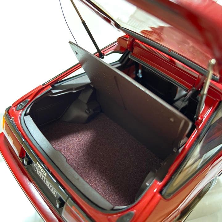 カー模型ラジコン　トヨタ　スプリンター　トレノ　GT APEX AE86 レッド