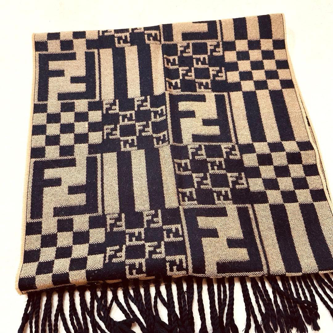 【美品】FENDI ズッカ柄 ウール100% マフラー ランダムパターン パッチ