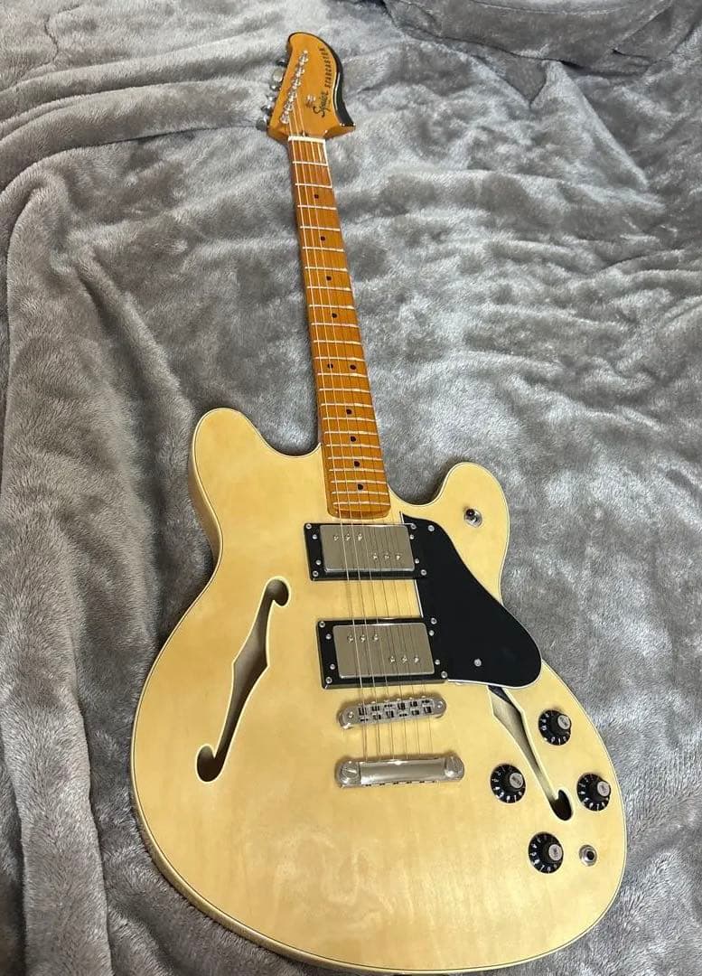 最終価格Squier Starcaster セミホロウボディ ギター