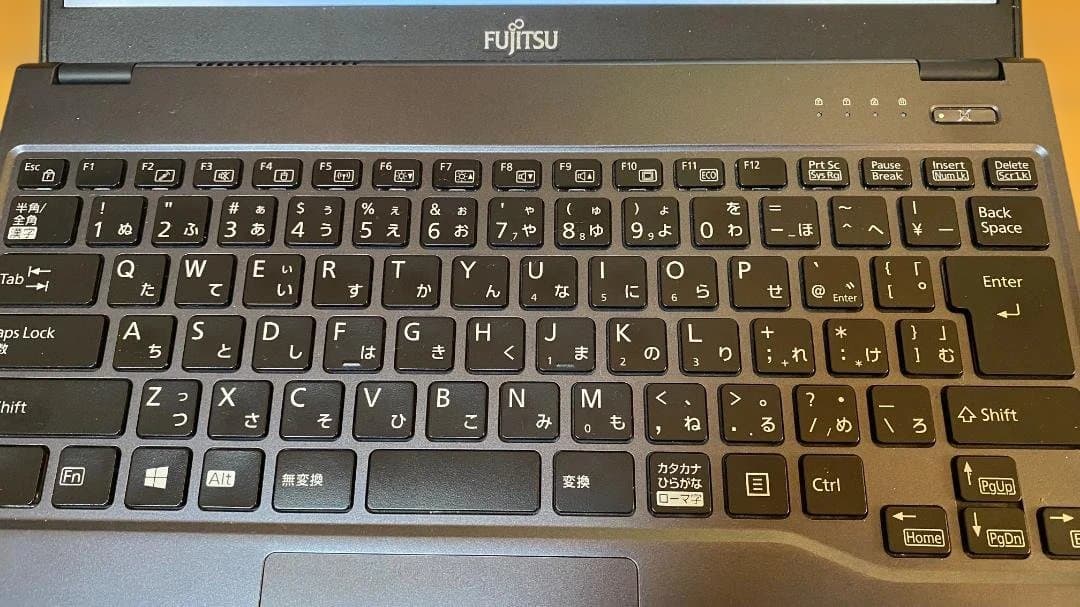 富士通 WU2B3/ i5-8250U/ 8GB/ 256GB タッチパネル