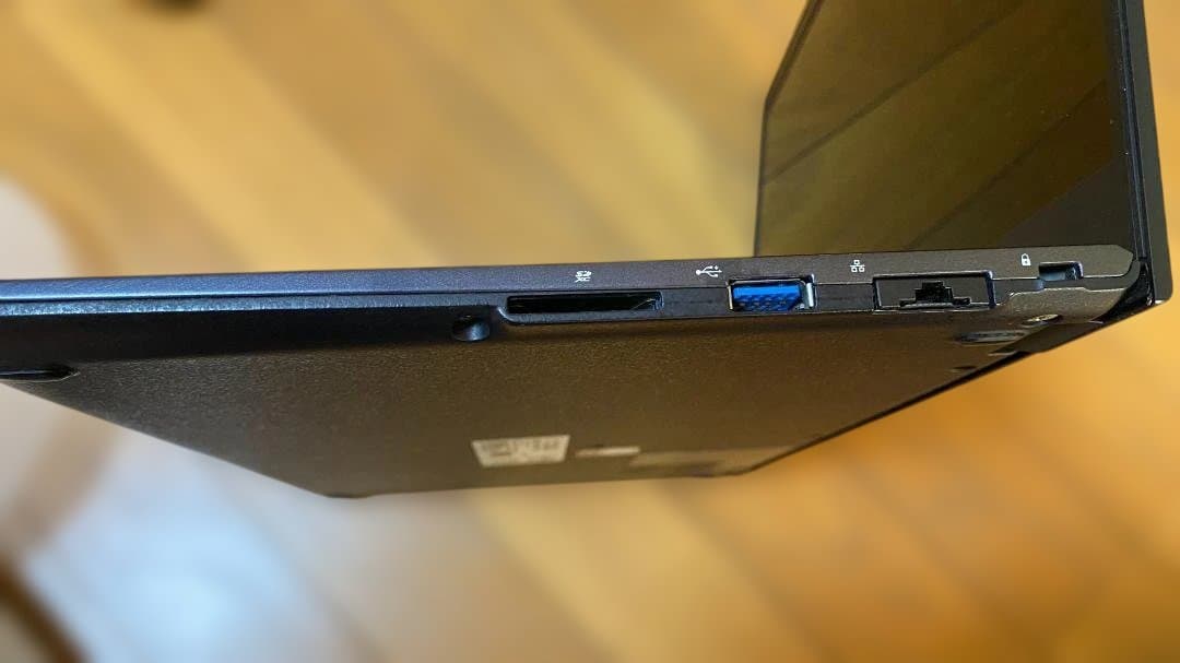 富士通 WU2B3/ i5-8250U/ 8GB/ 256GB タッチパネル