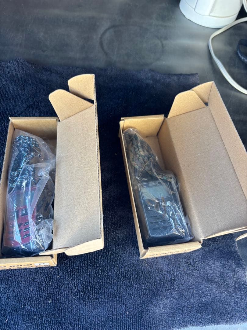 ALINCO DJ-131 トランシーバー 赤 黒