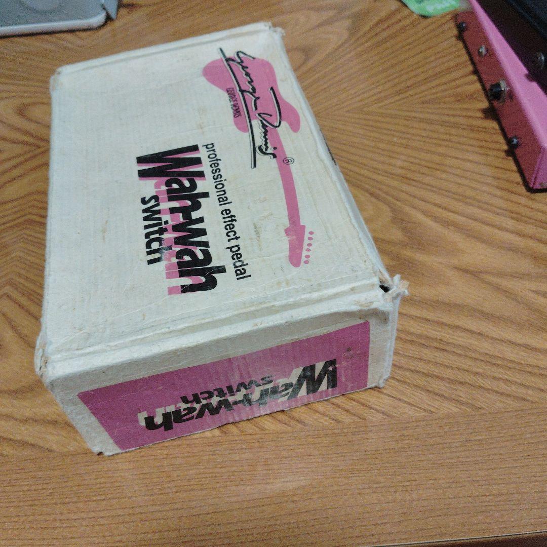 E DENNIS ワウペダル　メイドインチェコ