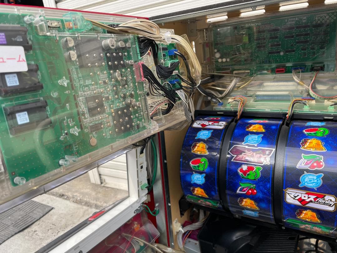 ★ パチスロ 実機 初代 マクロス F フロンティア 不要 ドア設定キー有