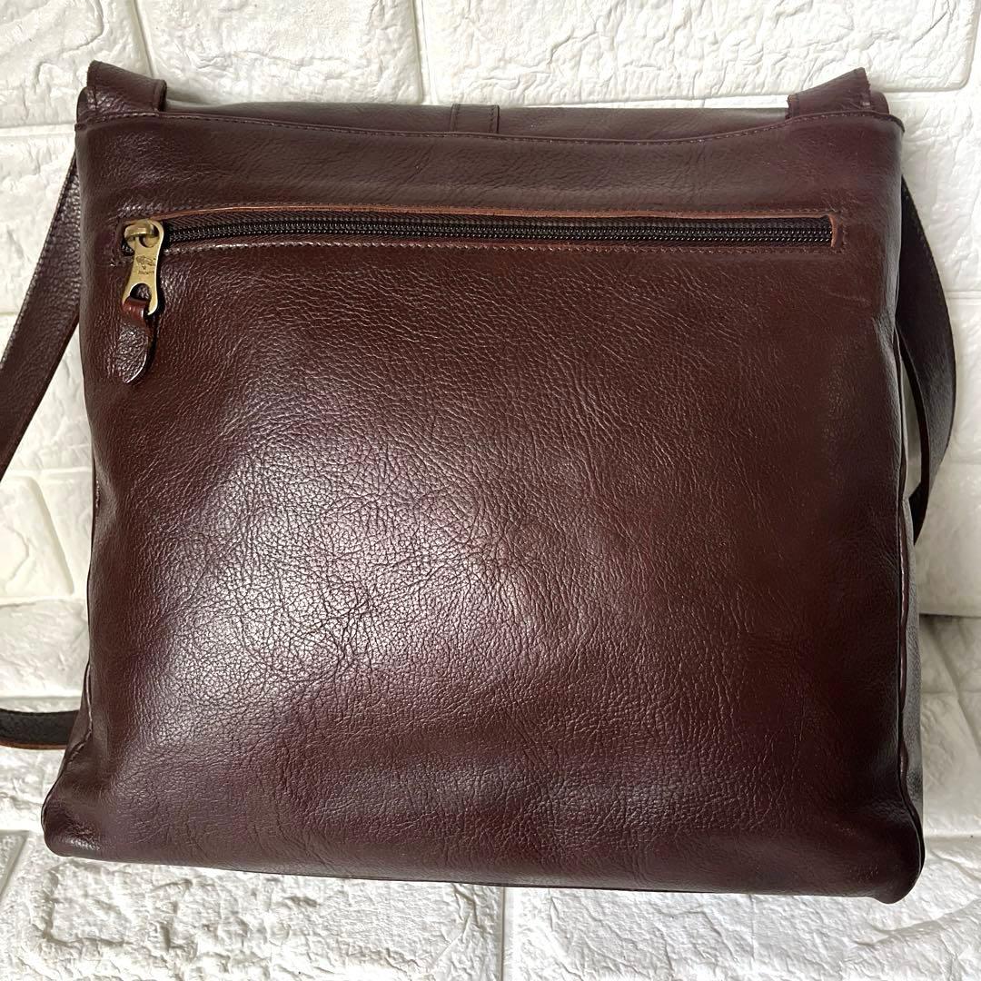 まーイルビゾンテ レザー フラップ ショルダーゴールド金具 ダークブラウン