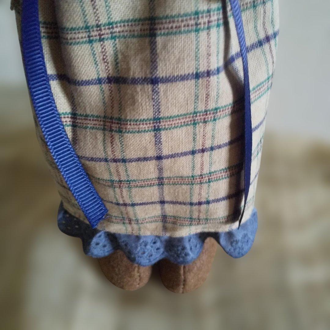 可愛い布製人形 緑色のトップス チェック柄 米山京子さん風