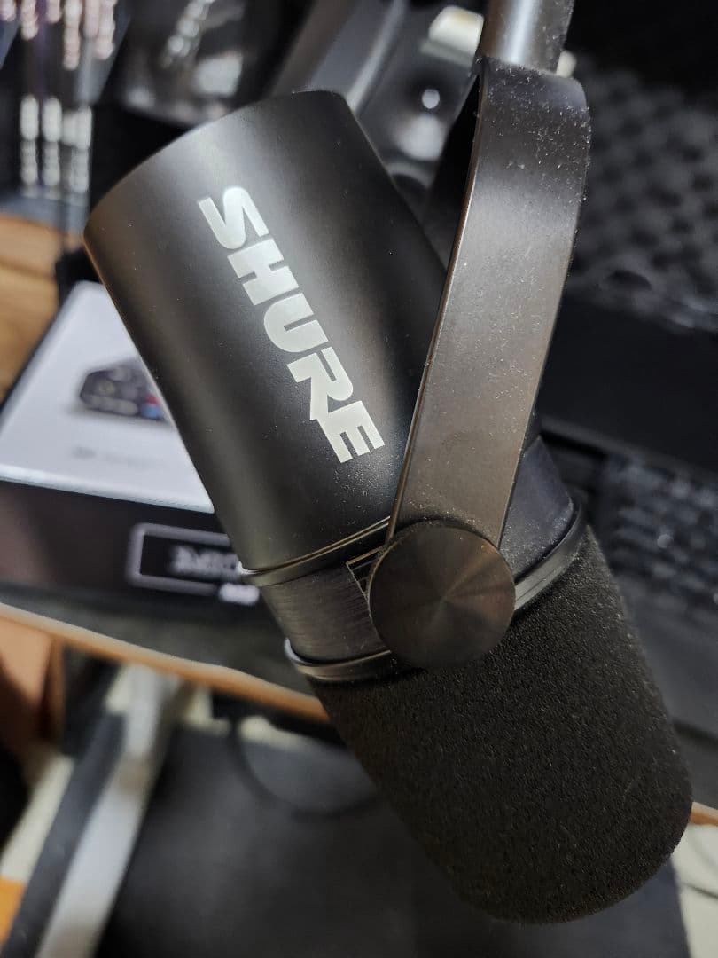 【出品本日まで】motu m2、MV7X、Elgato