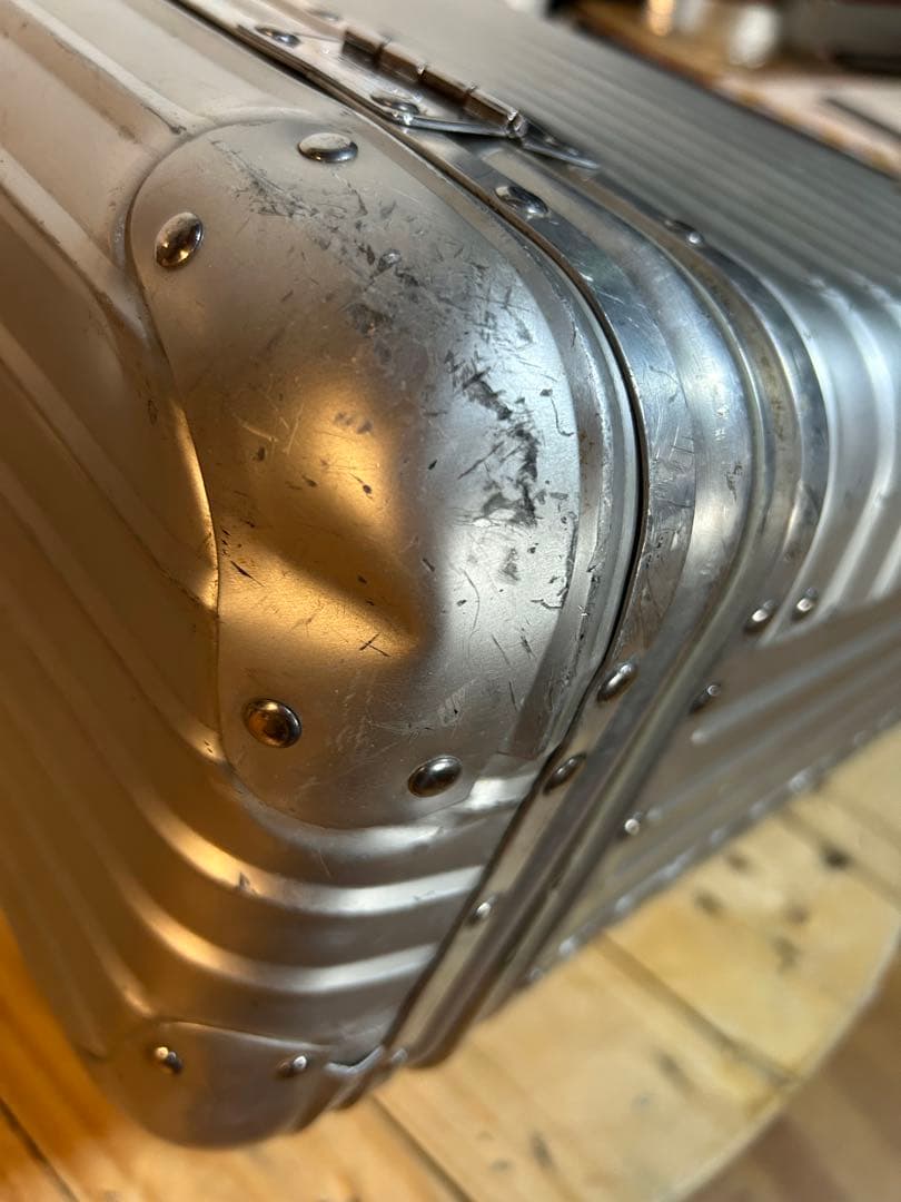 リモワ　パイロット　トロリー　ニ輪