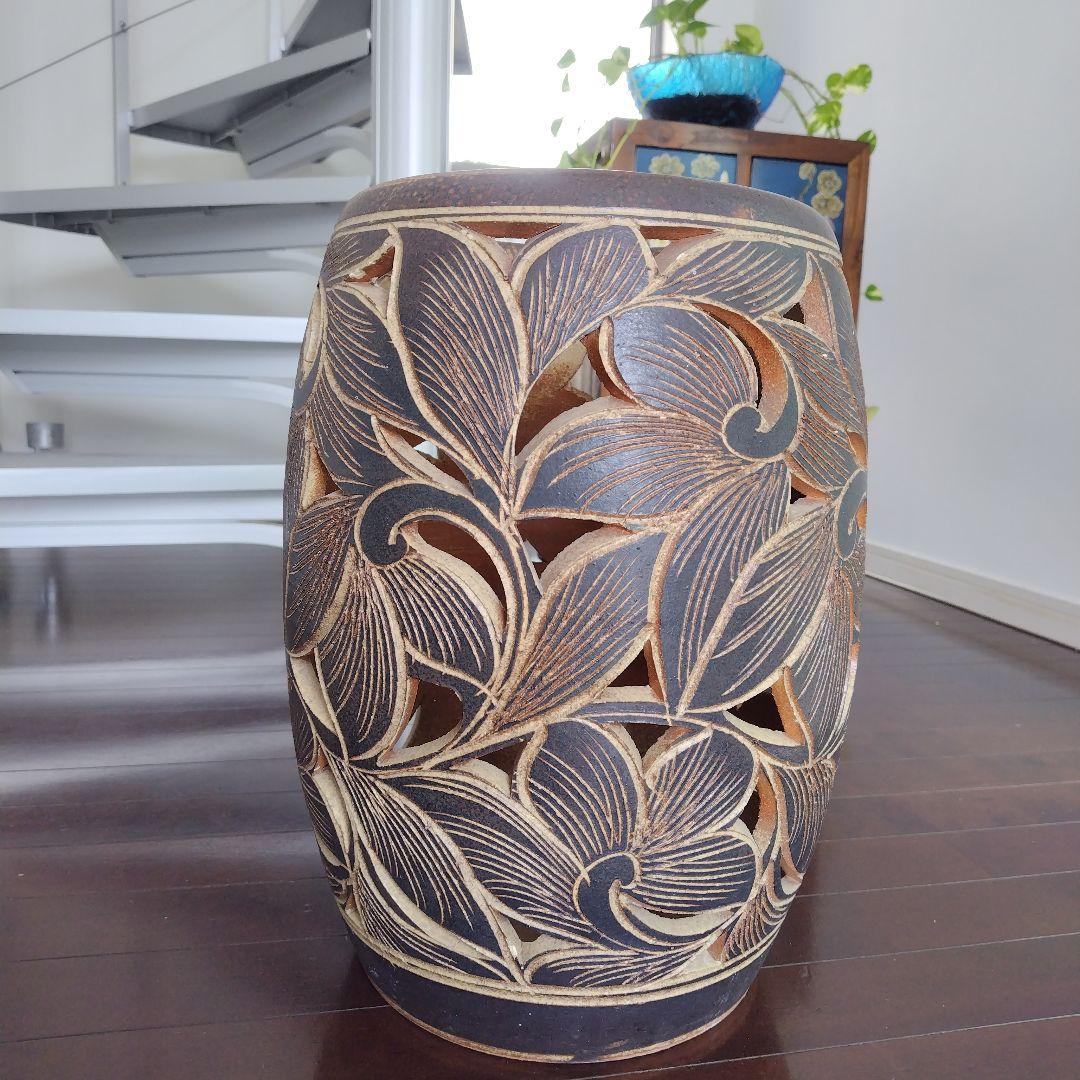 アンティーク 信楽焼傘立て 透かし彫刻 北欧インテリア 高さ42.5cm