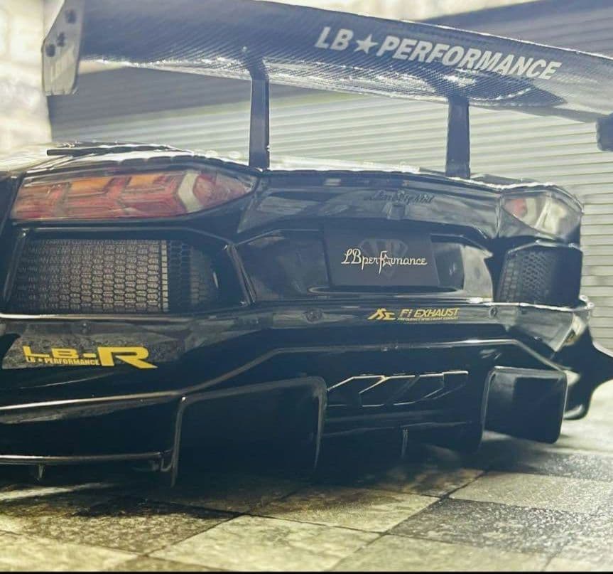 Lamborghini Aventador 1/18 カスタムモデル